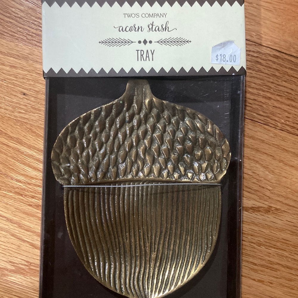NWT two’s company Gold acorn stash tray